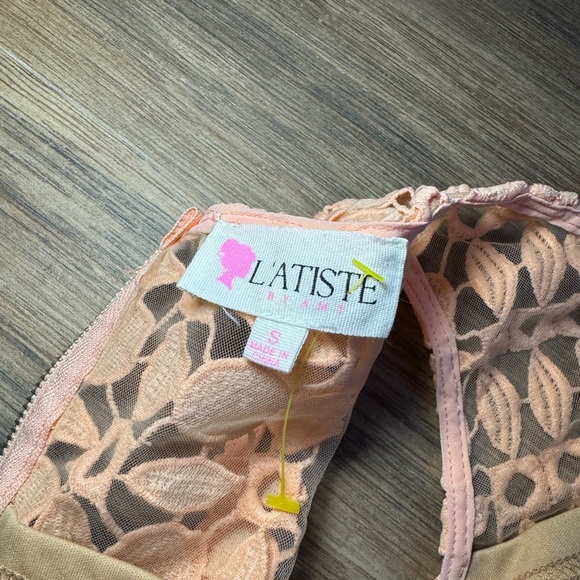 Crop Top - Picture 3 of 5